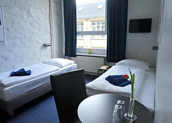 Hotel Transit